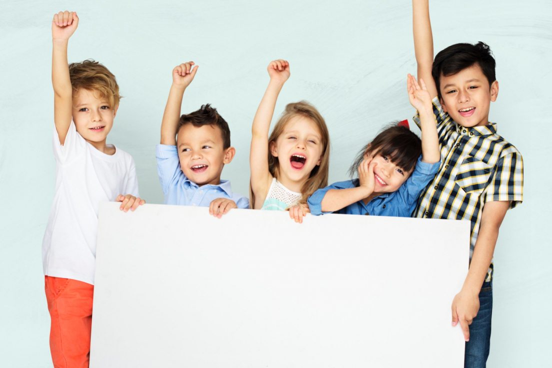 https://www.freepik.com/free-photo/little-kids-cheering-while-hold- ing-white-board_13312421.htm